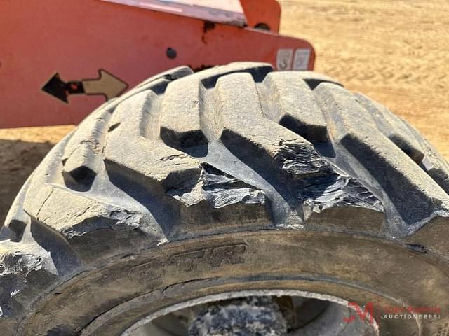 Image of JLG 400S equipment image 4