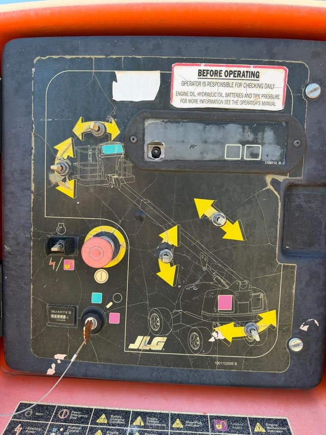 Image of JLG 400S equipment image 4