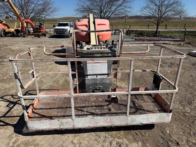 Image of JLG 400S equipment image 1