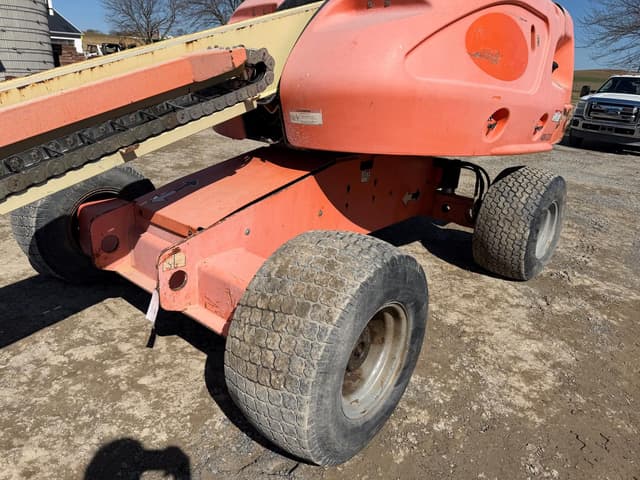 Image of JLG 400S equipment image 2