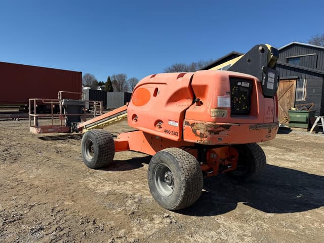 Image of JLG 400S equipment image 3