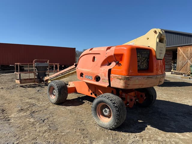 Image of JLG 400S equipment image 3