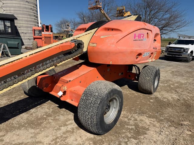 Image of JLG 400S equipment image 2