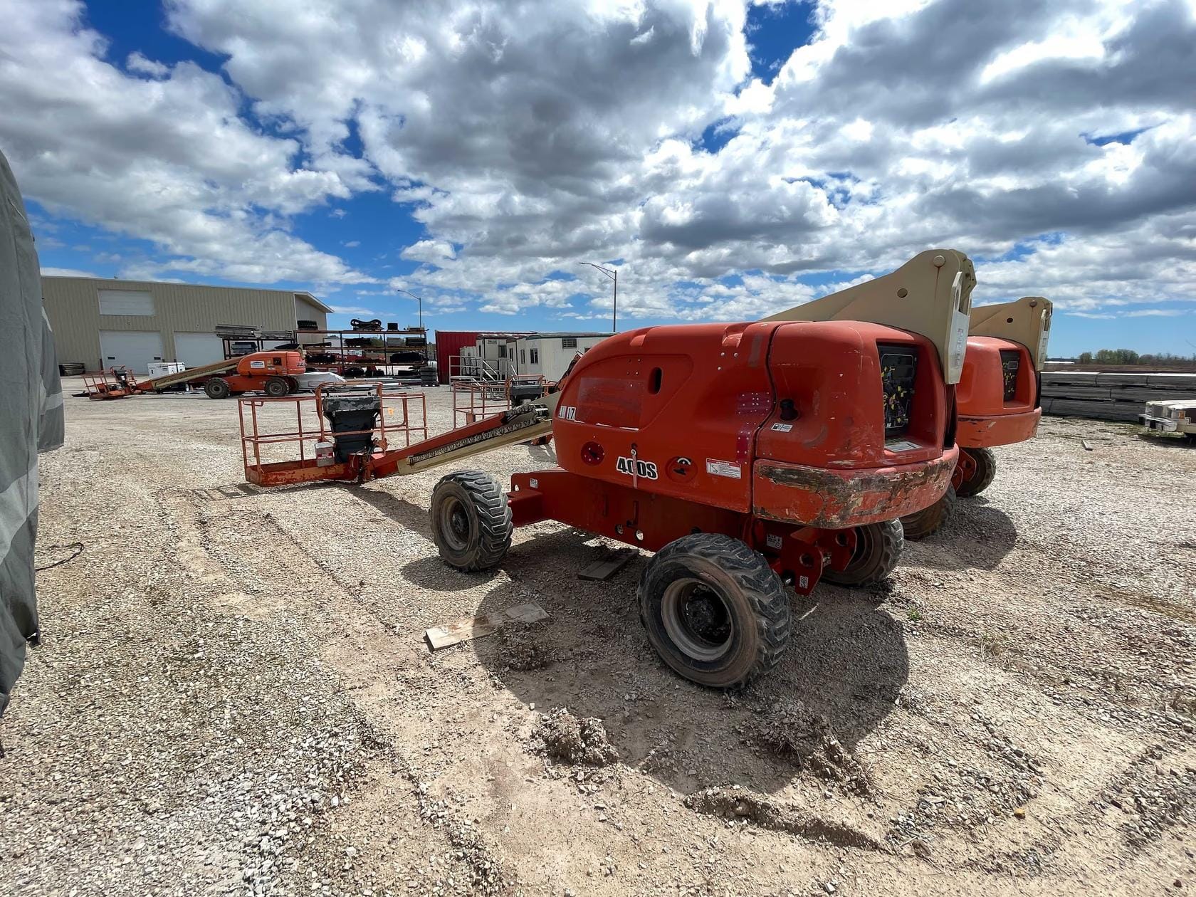 JLG 400S Equipment Image0