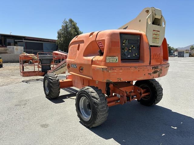 Image of JLG 400S equipment image 3