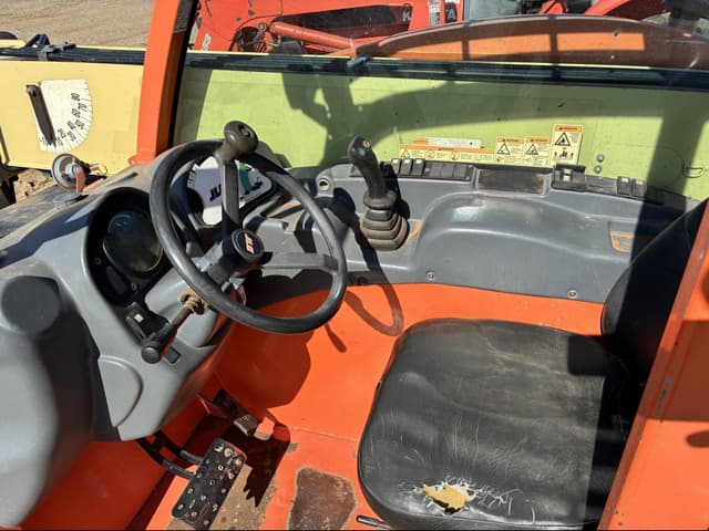 Image of JLG G5-18A equipment image 4