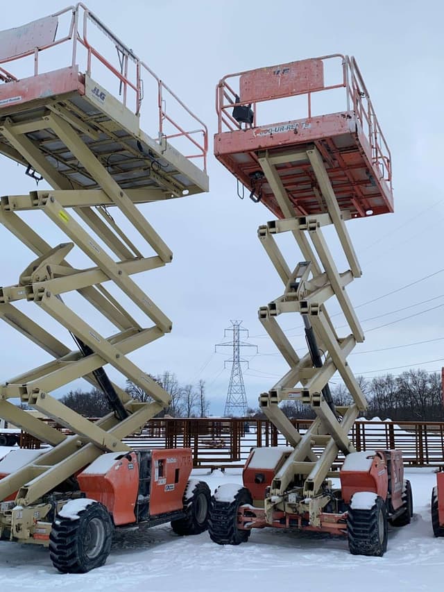 Image of JLG 4394RT equipment image 1