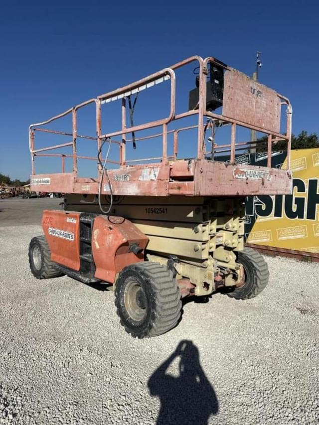 Image of JLG 4394RT equipment image 1