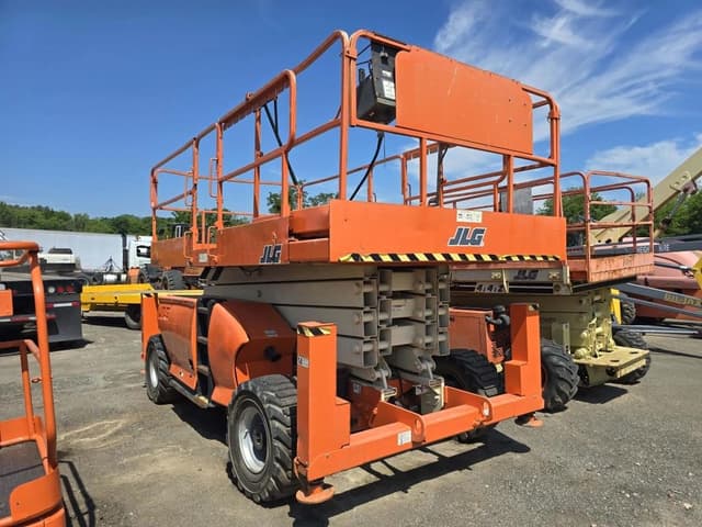 Image of JLG 4394RT equipment image 2