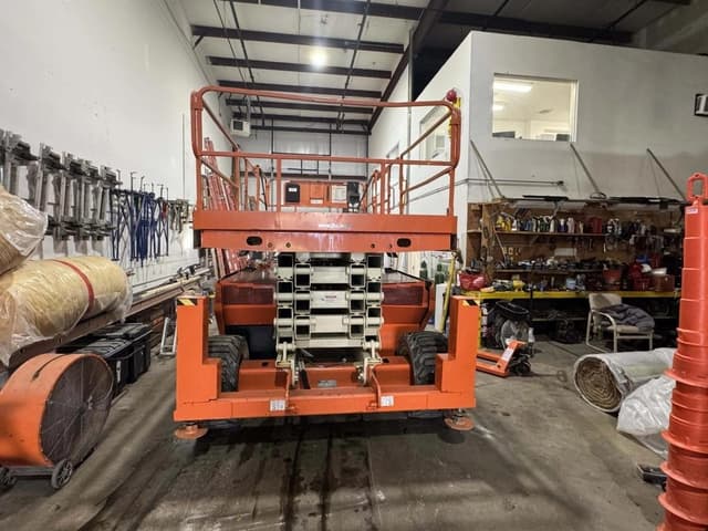 Image of JLG 4394RT equipment image 3