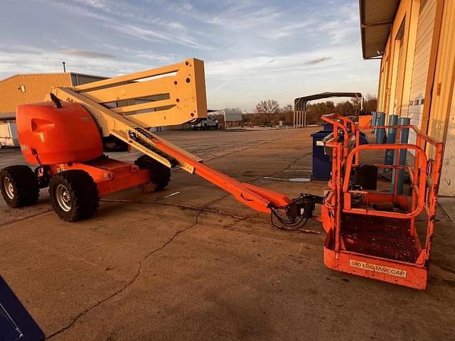 Image of JLG 450A Series II equipment image 4