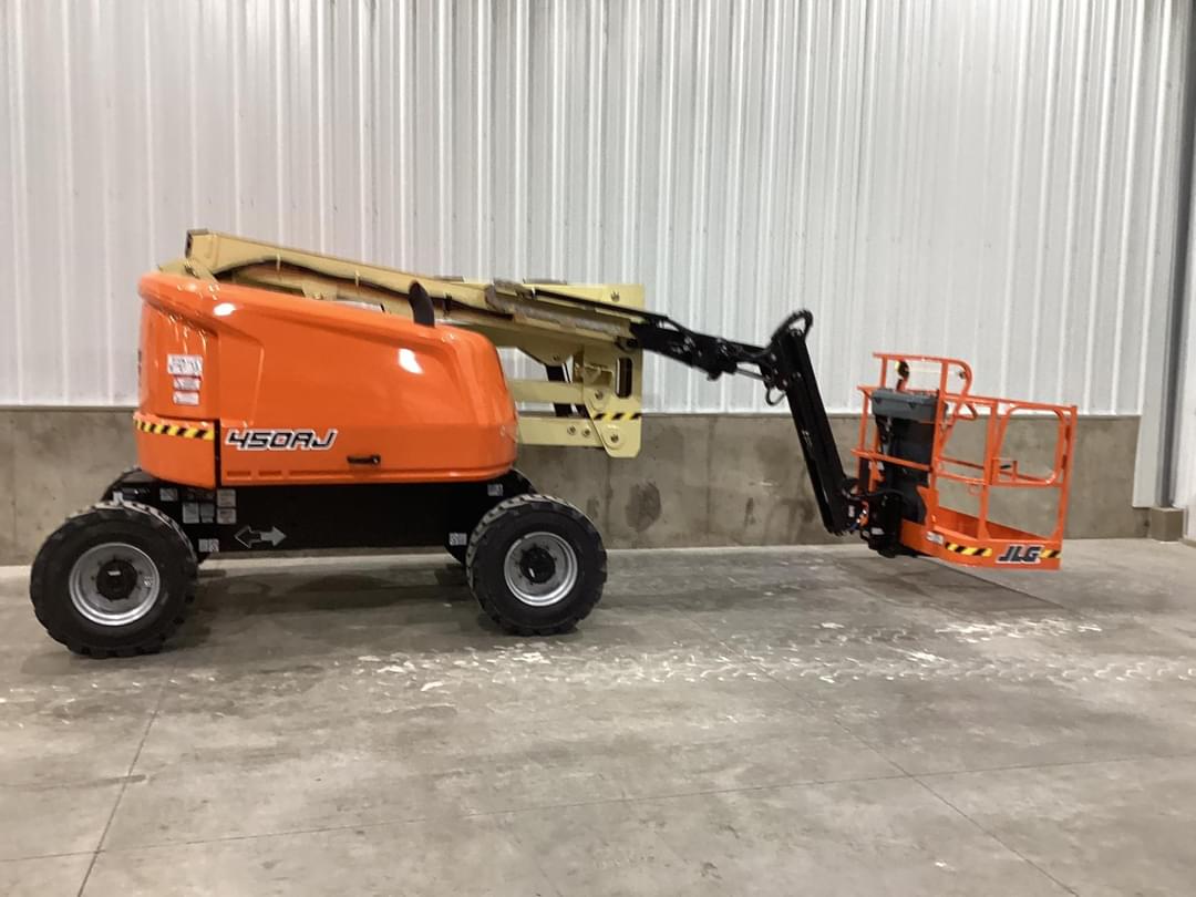 Image of JLG 450AJ Image 0