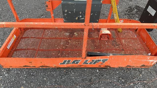 Image of JLG 450AJ equipment image 3