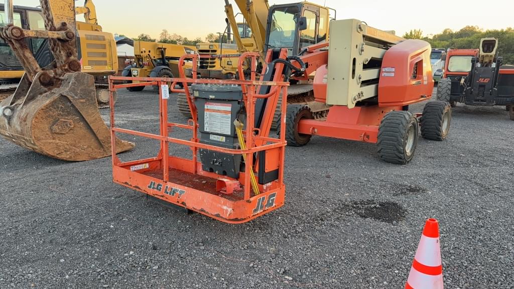 Image of JLG 450AJ Primary image