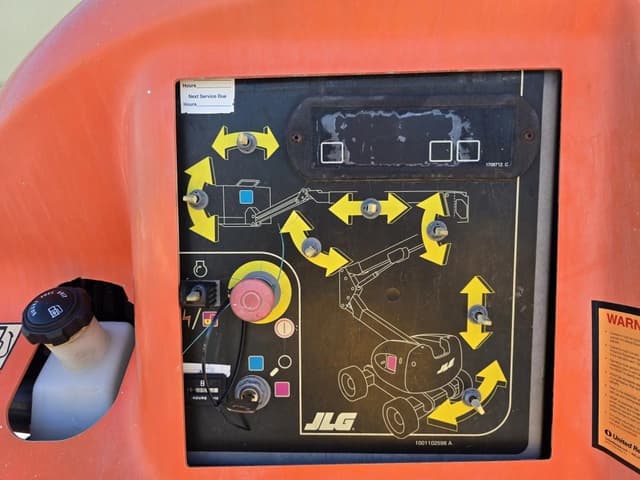 Image of JLG 450AJ equipment image 3