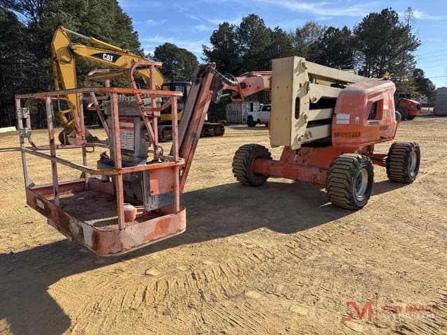Image of JLG 450AJ equipment image 1