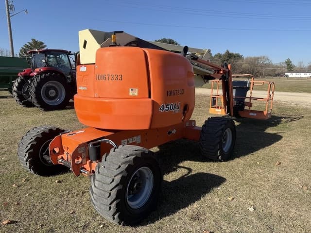 Image of JLG 450AJ equipment image 4