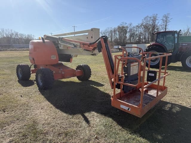 Image of JLG 450AJ equipment image 2