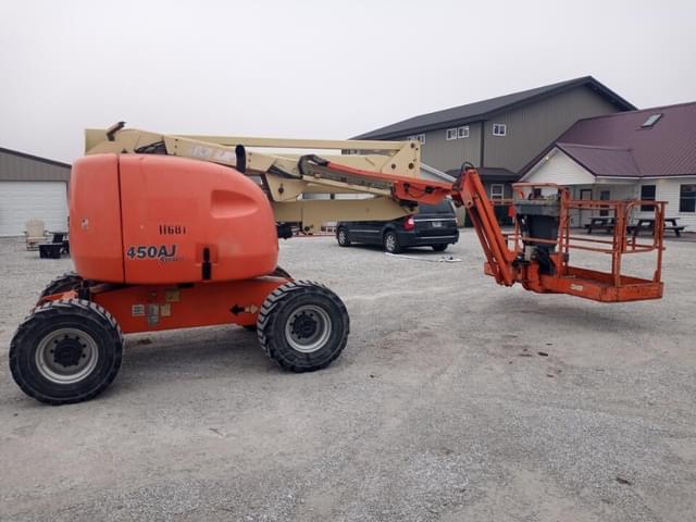Image of JLG 450AJ equipment image 3