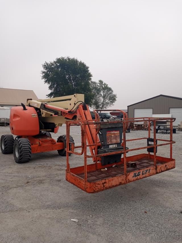Image of JLG 450AJ equipment image 1