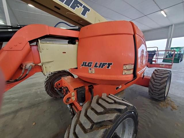 Image of JLG 600A equipment image 4