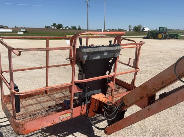Image of JLG 600AJ equipment image 1