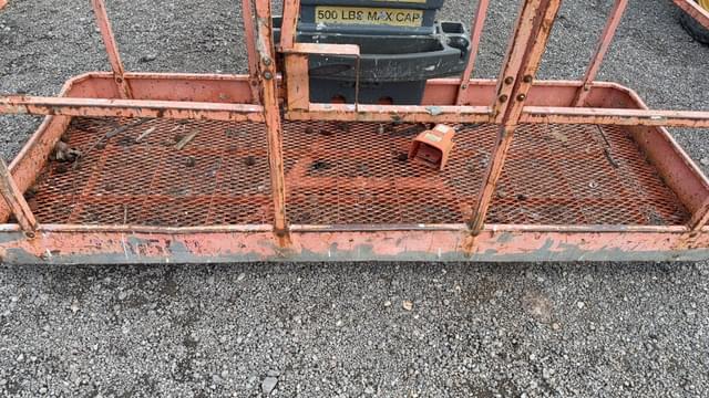 Image of JLG 600AJ equipment image 3