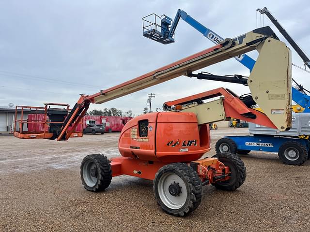 Image of JLG 600AJ equipment image 3