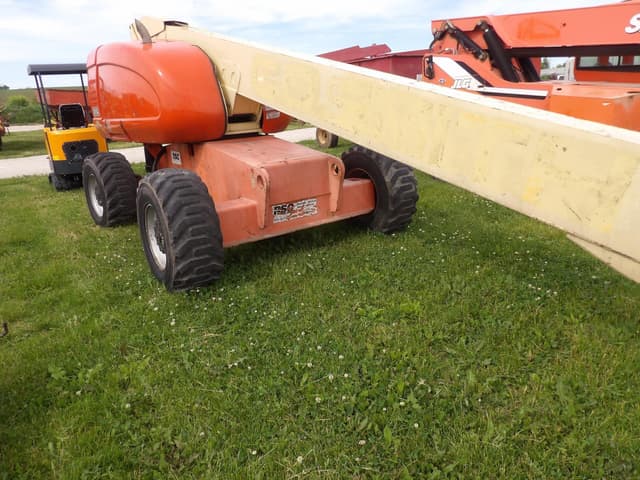 Image of JLG 600S equipment image 1
