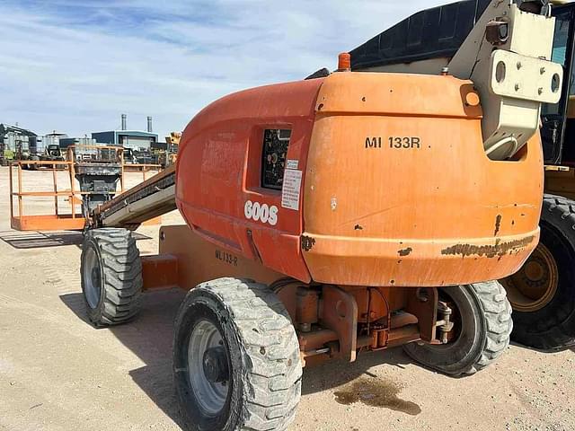 Image of JLG 600S equipment image 4