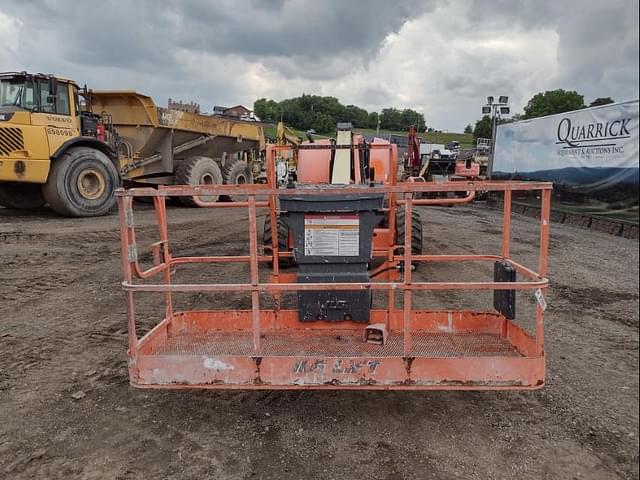 Image of JLG 600S equipment image 1