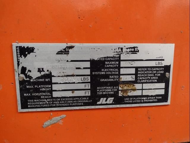Image of JLG 600S equipment image 3