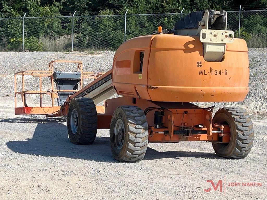 JLG 600S Equipment Image0