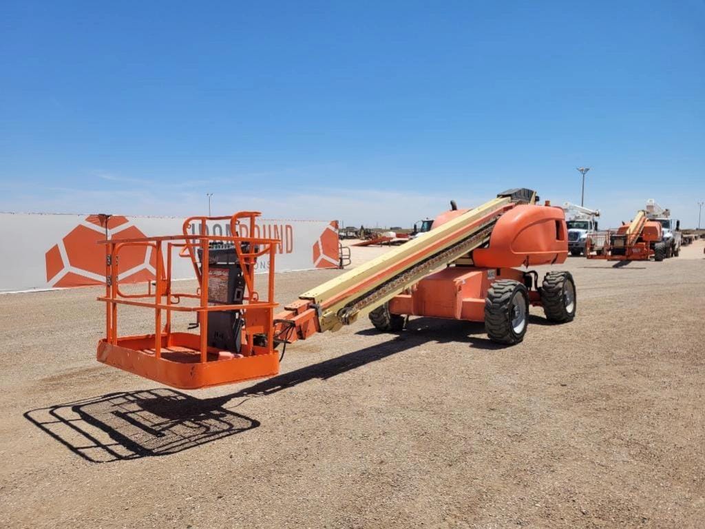 JLG 600S Equipment Image0
