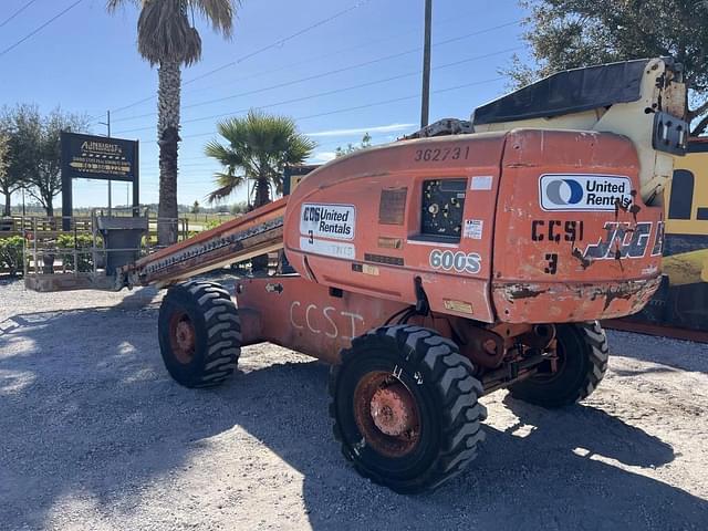 Image of JLG 600S equipment image 1