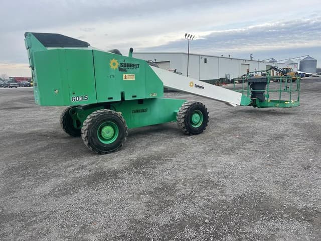 Image of JLG 601S equipment image 3