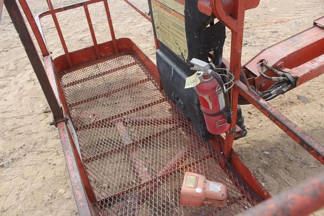 Image of JLG 601S equipment image 4