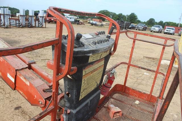 Image of JLG 601S equipment image 3