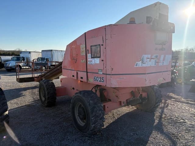Image of JLG 601S equipment image 4