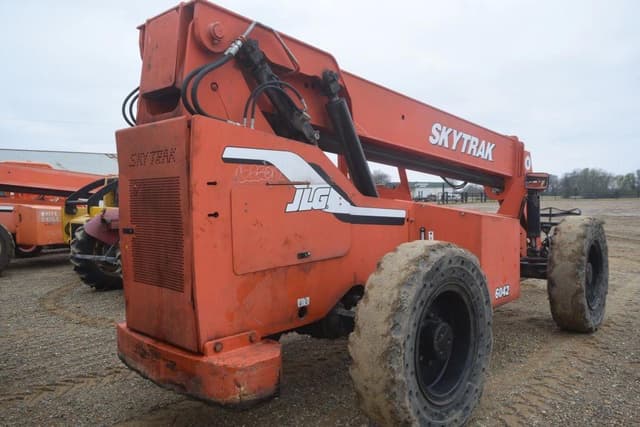 Image of JLG 6042 equipment image 2