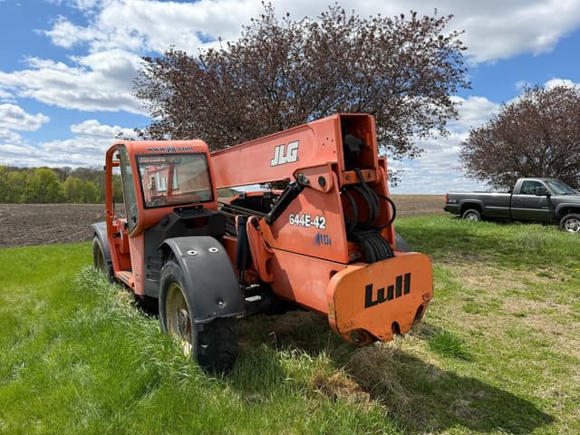 Image of JLG 644E-42 equipment image 3