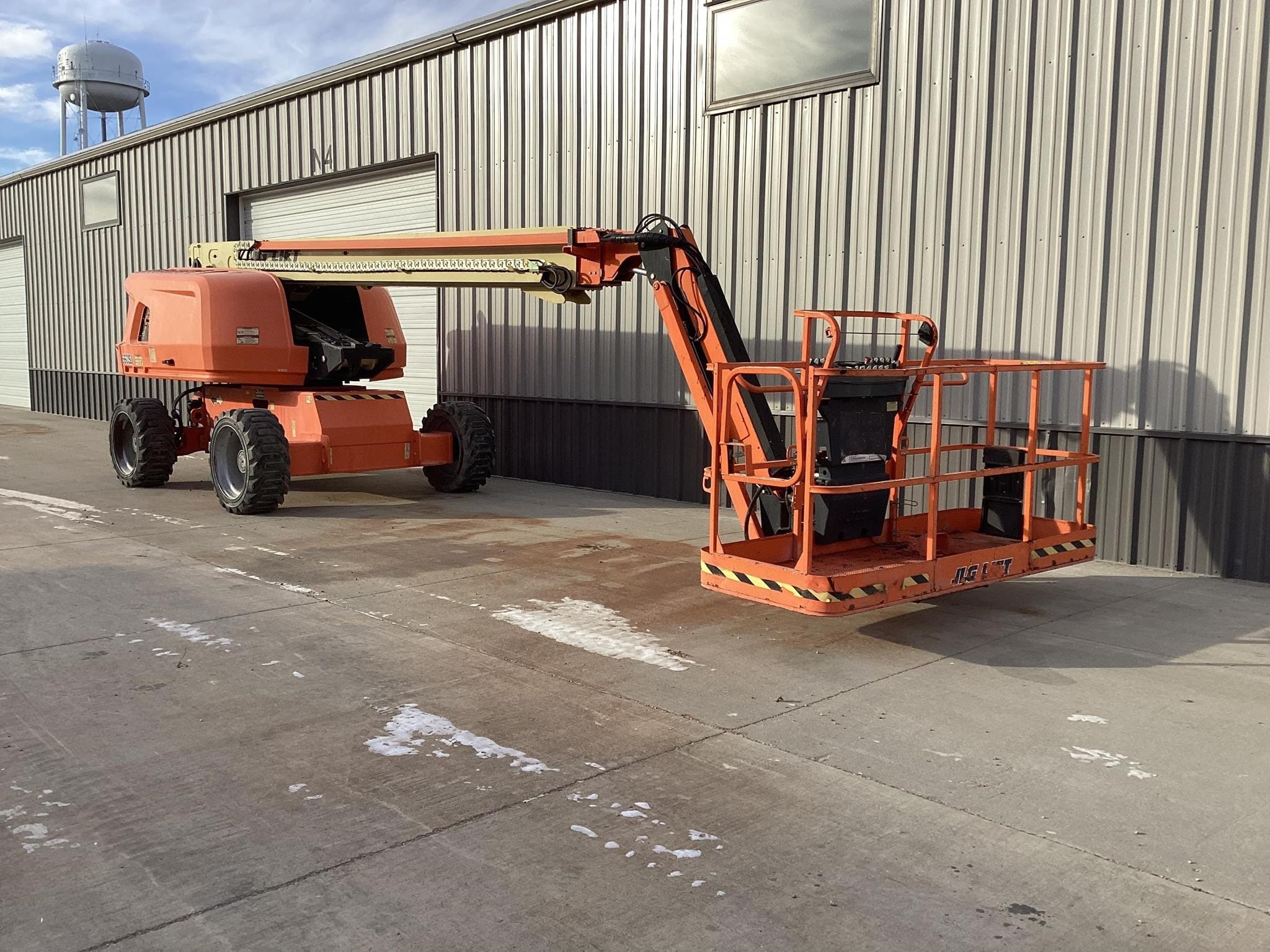 2021 JLG 660SJ Equipment Image0