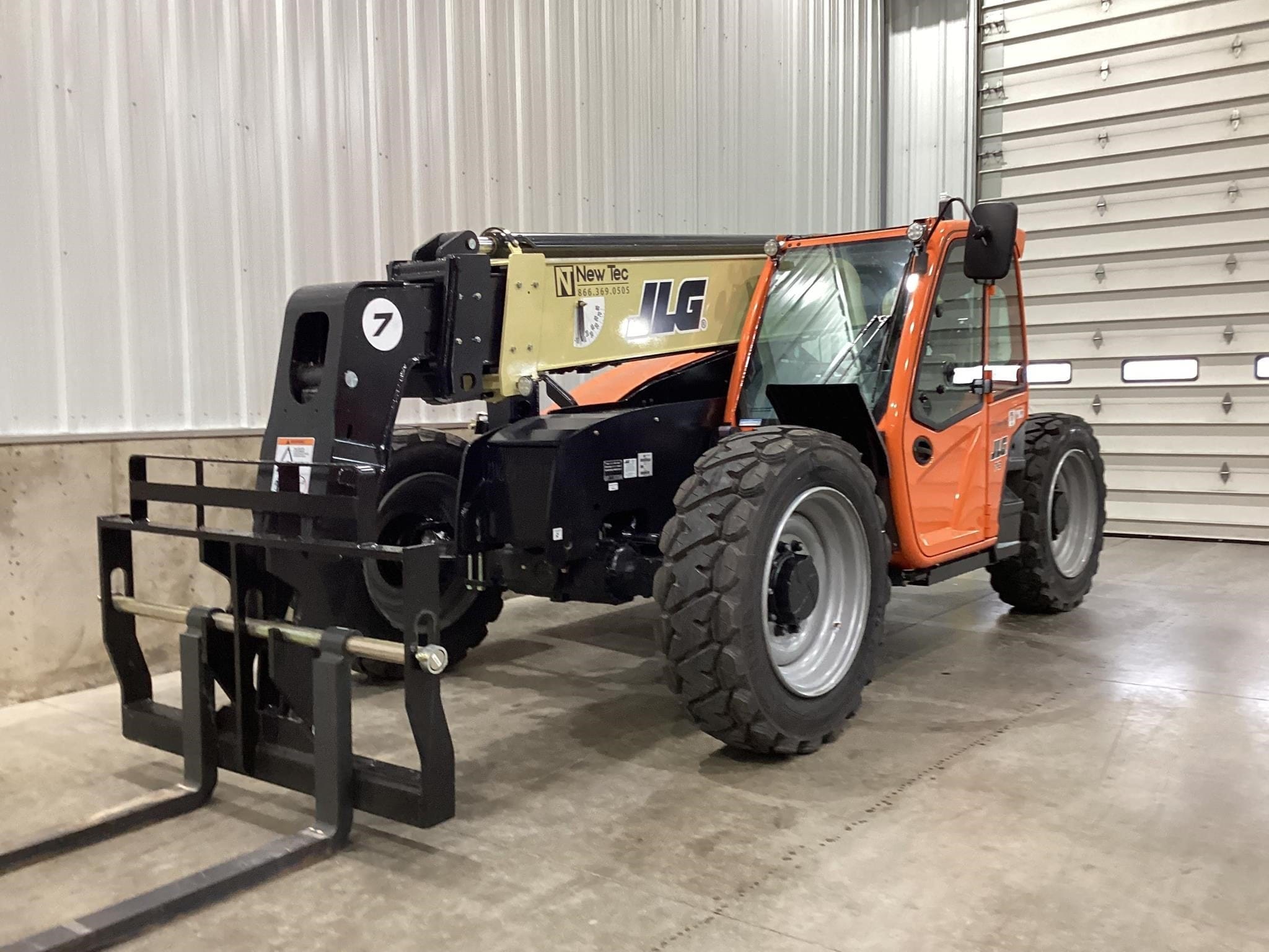 2026 JLG 742 Equipment Image0