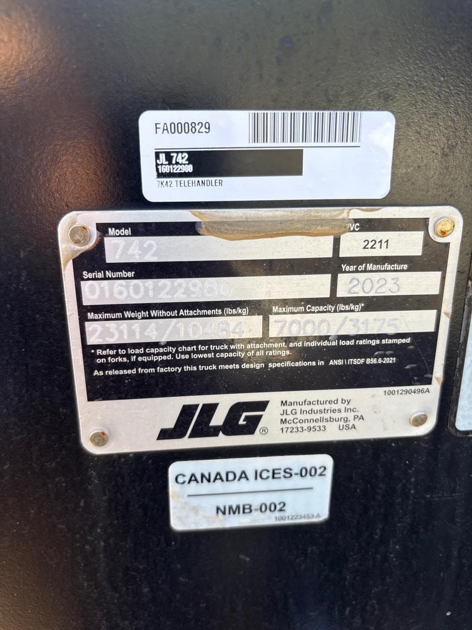 Image of JLG 742 Image 0