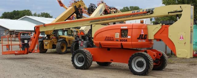 Image of JLG 800A equipment image 3