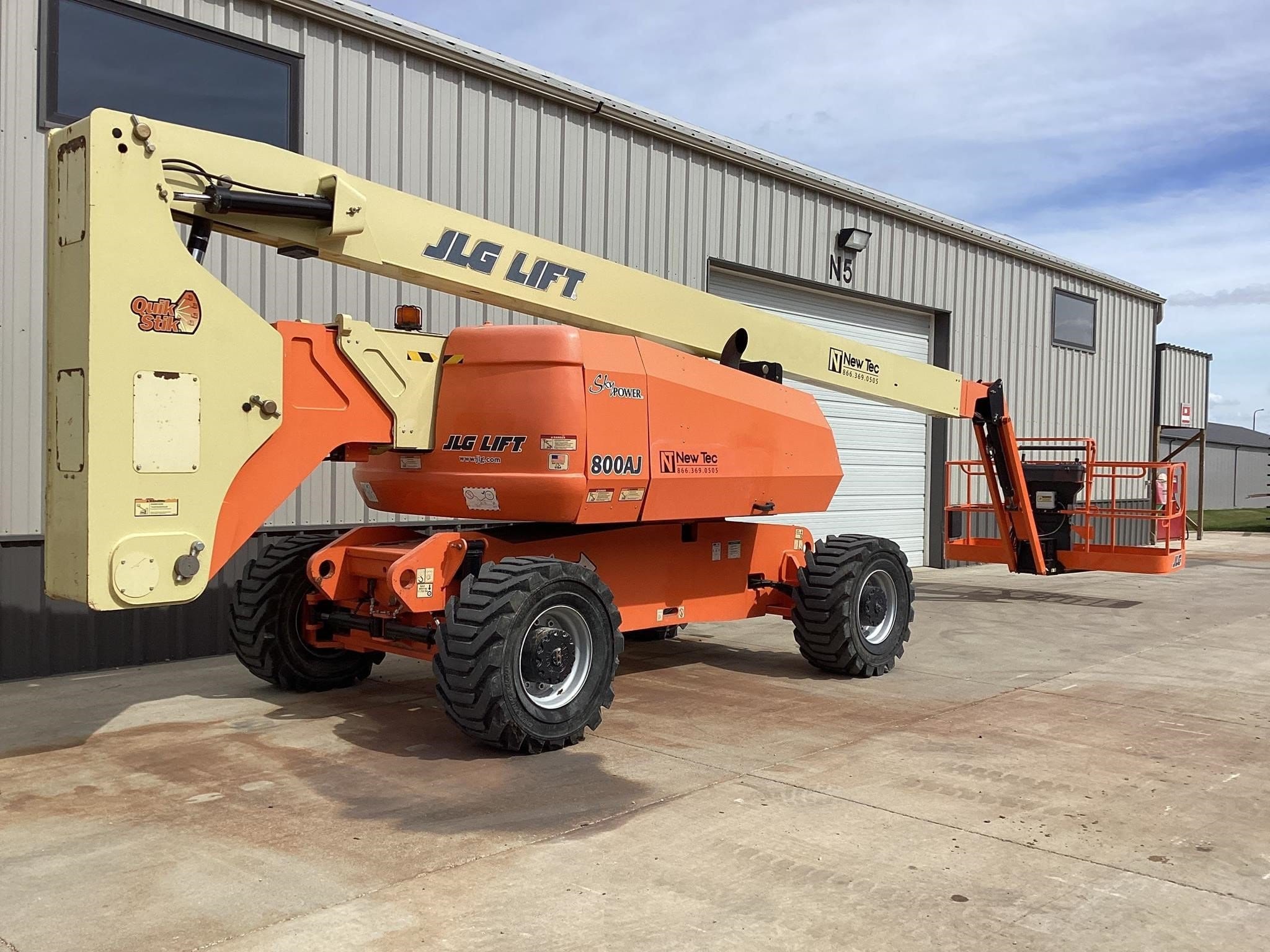 2019 JLG 800AJ Equipment Image0