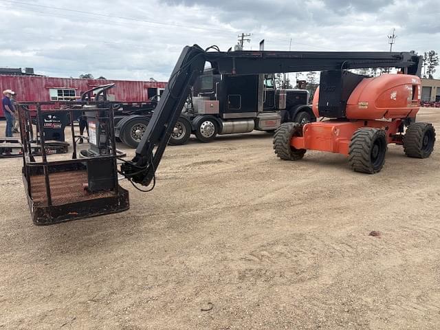 Image of JLG 800AJ equipment image 2