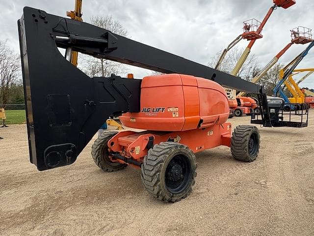 Image of JLG 800AJ equipment image 4