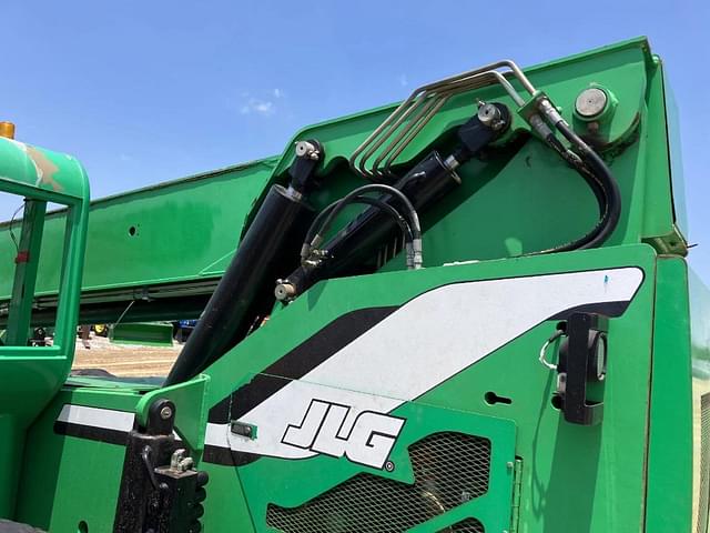 Image of JLG 8042 equipment image 4