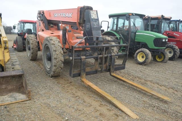 Image of JLG 8042 equipment image 3